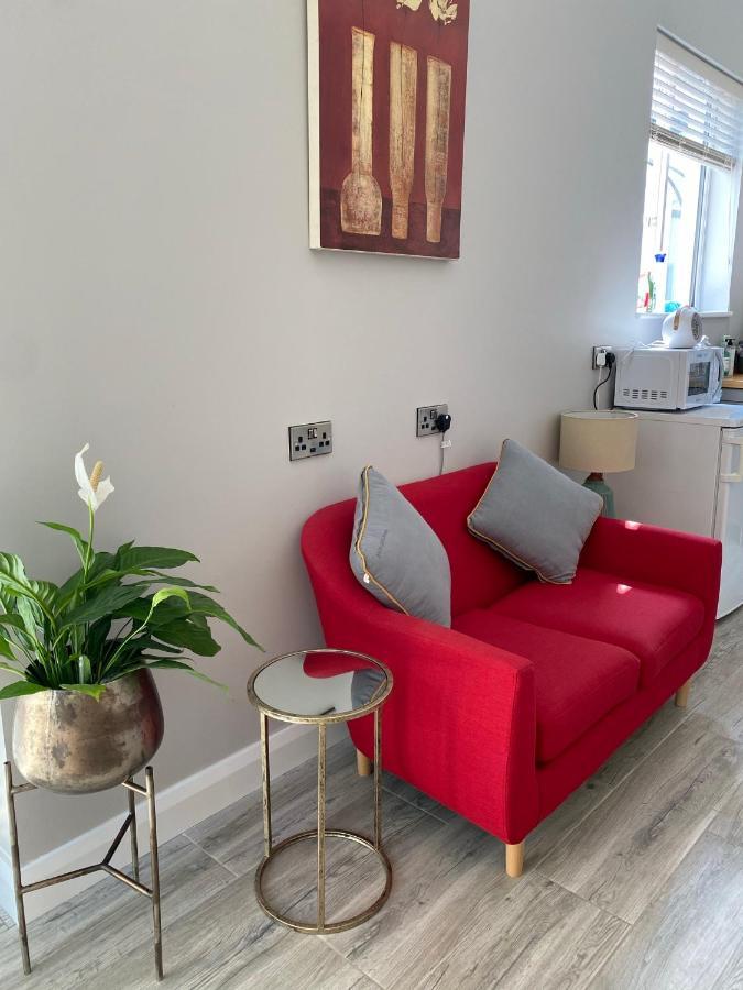 Hugo Mews Bright Studio Apartment Μπρέι Εξωτερικό φωτογραφία